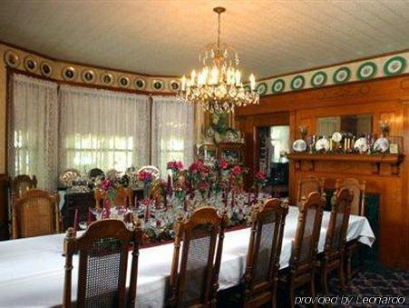 Oakenwald Terrace Chatfield Restaurant photo
